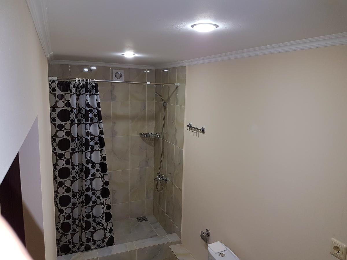Guest House Black Sea Піцунда Екстер'єр фото