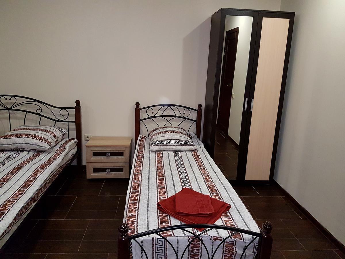 Guest House Black Sea Піцунда Екстер'єр фото